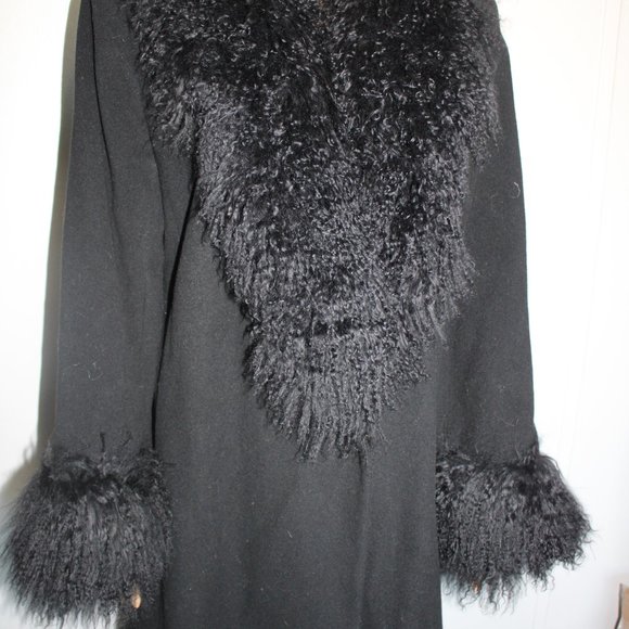 #440 Lambswool/Mongolian fur coat - Picture 2 of 7
